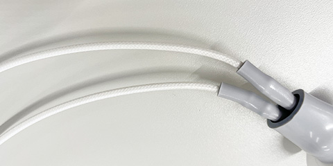 Câblage blanc impeccable